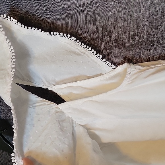 🤍 Size Medium Dress - Picture 3 of 4